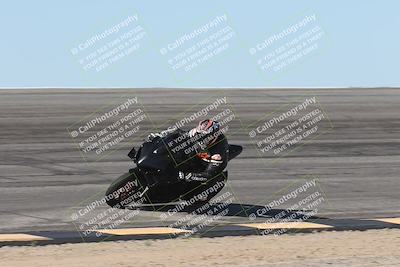 media/Oct-13-2025-Moto Forza (Mon) [[a66d839500]]/2-A Group/Session 2 (Bowl)/